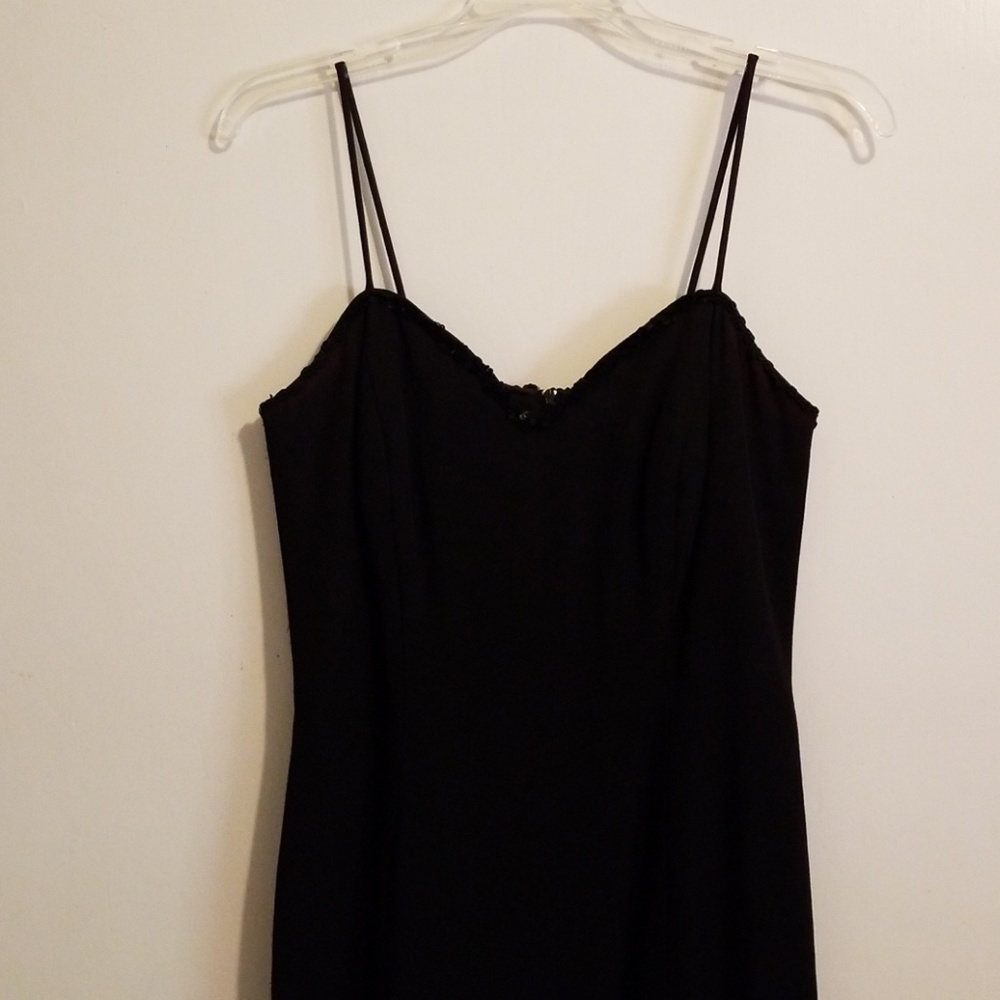Dress - Picture 4 of 5